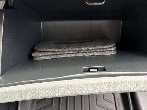 Certified 2017 Honda Accord EX-L image 41