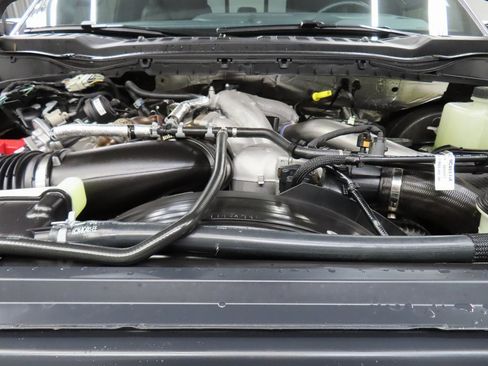 Used 2025 Ford F250 Platinum image 35