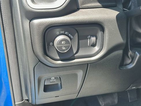 Used 2023 RAM 1500 Big Horn AWD/4WD image 11