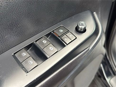 Used 2017 Toyota Highlander FWD V6 image 11