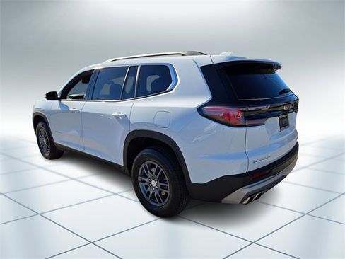 Used 2025 GMC Acadia Elevation image 7