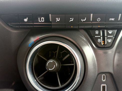 Used 2022 Chevrolet Blazer LT w/ Midnight/Sport Edition AWD/4WD image 30