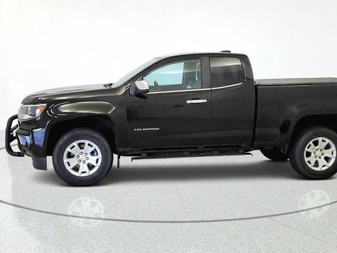 Used 2021 Chevrolet Colorado LT w/ Chrome Appearance Package AWD/4WD image 5