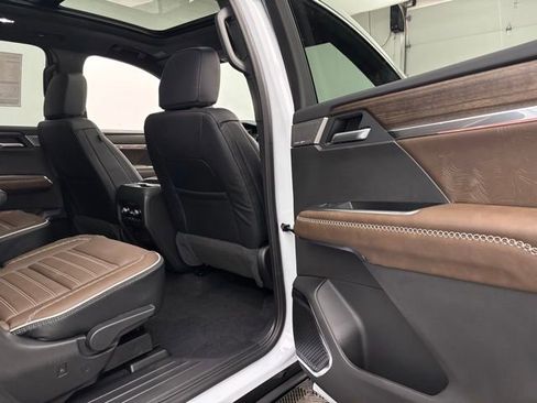 New 2026 GMC Acadia Denali Ultimate image 40