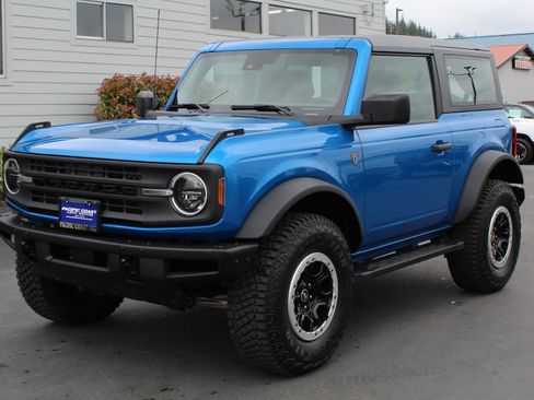 Used 2021 Ford Bronco 2-Door w/ Sasquatch Package image 2