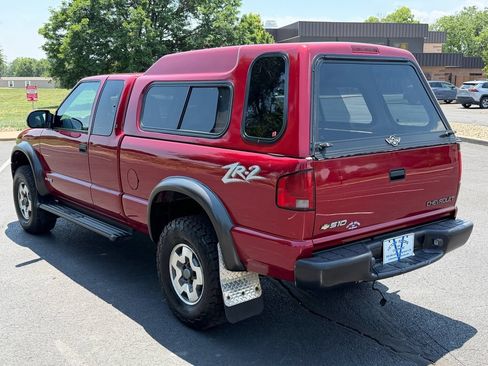Used 1998 Chevrolet S10 Pickup LS w/ Preferred Equipment Group AWD/4WD image 9