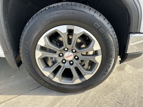 Used 2025 GMC Sierra 1500 Pro w/ Pro Value Package image 14