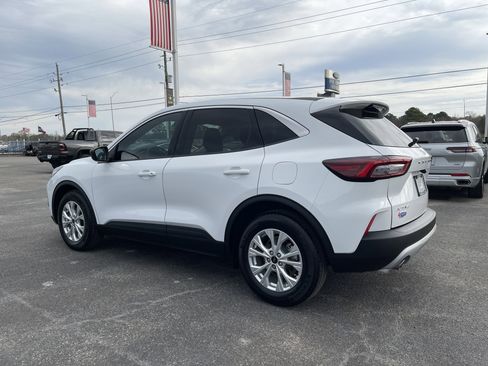 Used 2024 Ford Escape Active image 6