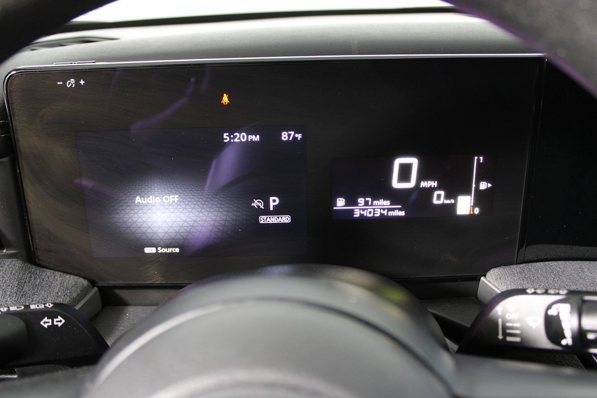 Used 2025 Nissan Kicks SV FWD image 10