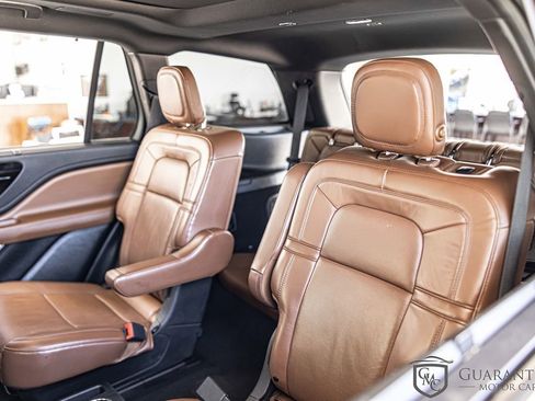 Used 2020 Lincoln Aviator Reserve w/ Equipment Group 202A AWD/4WD image 32