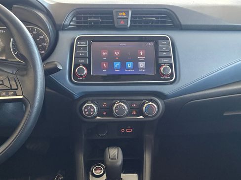 Used 2025 Nissan Versa SV FWD image 23