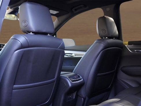 New 2025 Cadillac XT6 Luxury image 23