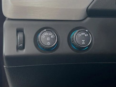 Used 2017 GMC Yukon SLE w/ SLE Value Package AWD/4WD image 11