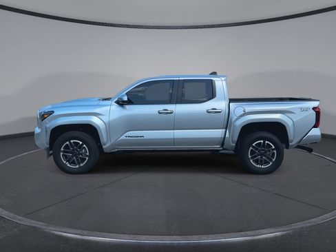 Used 2024 Toyota Tacoma TRD Sport RWD image 5