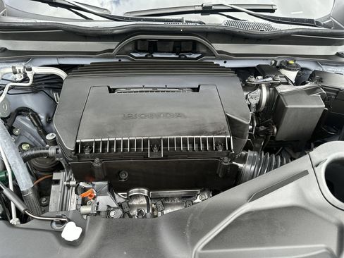 Used 2025 Honda Pilot TrailSport image 17