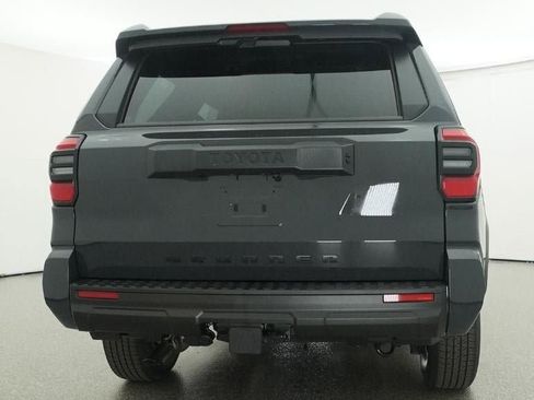 New 2026 Toyota 4Runner SR5 AWD/4WD image 23