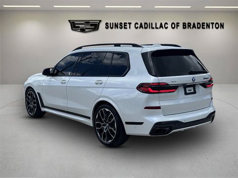 Used 2025 BMW X7 M60i AWD/4WD image 5