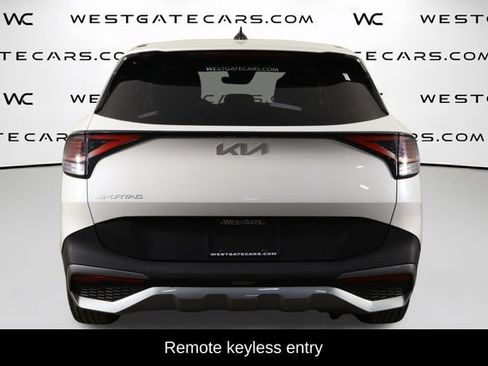 Used 2023 Kia Sportage LX FWD image 4