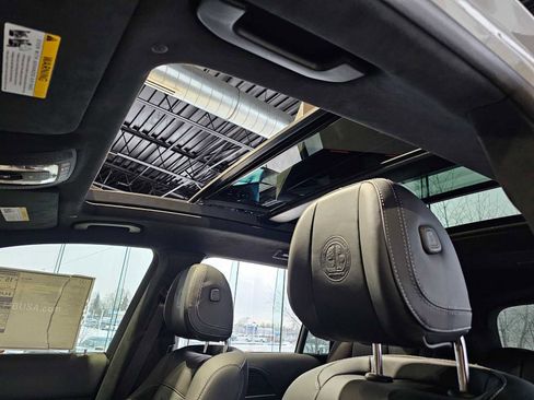 Used 2025 Mercedes-Benz GLS 63 AMG 4MATIC image 16