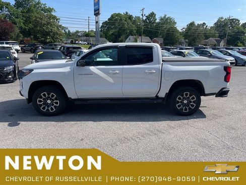 Used 2023 Chevrolet Colorado LT w/ LT Convenience Package III RWD image 8