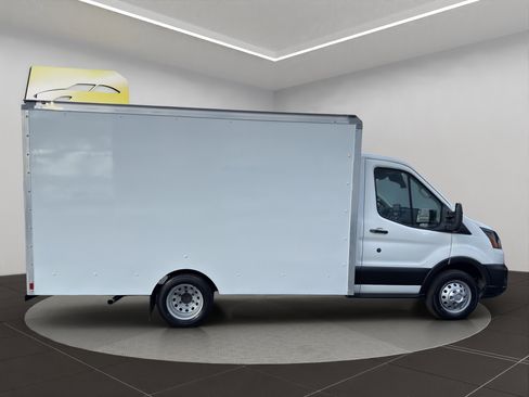 Used 2020 Ford Transit 350 DRW image 8
