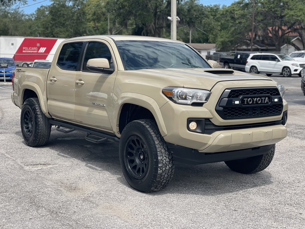 Used 2017 Toyota Tacoma TRD Sport w/ Tow Package RWD image 17