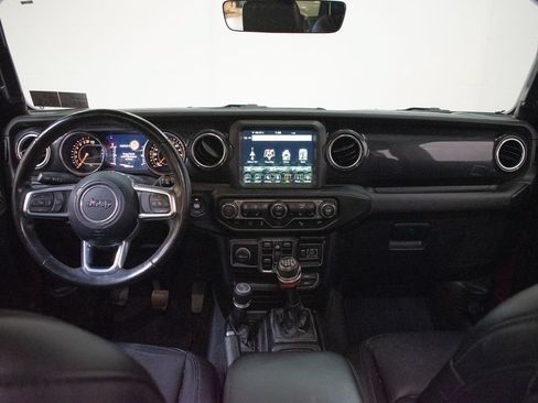 Used 2022 Jeep Wrangler Unlimited Sahara AWD/4WD image 11