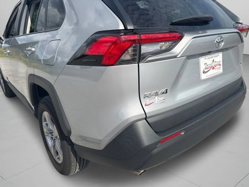 Used 2024 Toyota RAV4 XLE FWD image 29