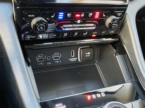 Used 2023 Jeep Grand Cherokee 4WD 4xe w/ Luxury Tech Group II image 37