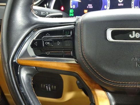 Used 2022 Jeep Grand Cherokee Summit image 29