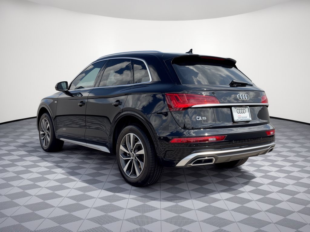 Used 2023 Audi Q5 2.0T Premium Plus w/ Premium Plus Package AWD/4WD image 3