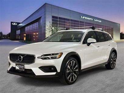 Used 2022 Volvo V60 T5 Cross Country w/ Climate Package