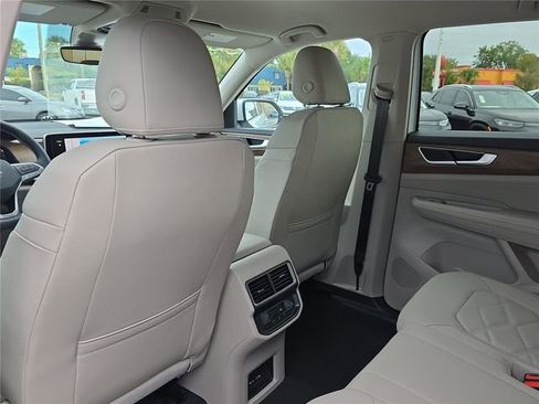 New 2026 Volkswagen Atlas SE image 12