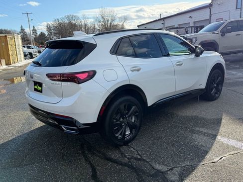 Used 2025 Buick Envision Sport Touring image 6