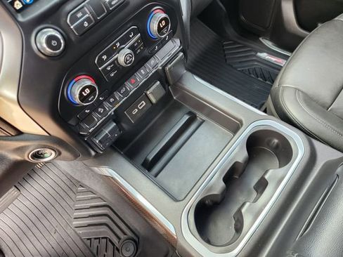 Used 2021 Chevrolet Silverado 1500 LT Trail Boss w/ Convenience Package II image 19