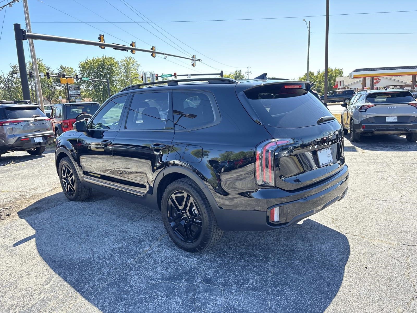 Used 2024 Kia Telluride EX X-Line AWD/4WD image 5