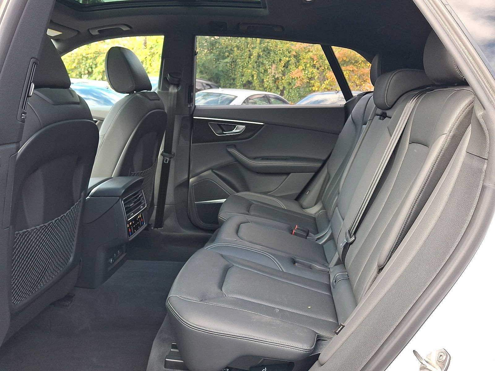 Used 2023 Audi Q8 Premium Plus AWD/4WD image 26