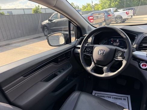 Used 2018 Honda Odyssey Elite image 18