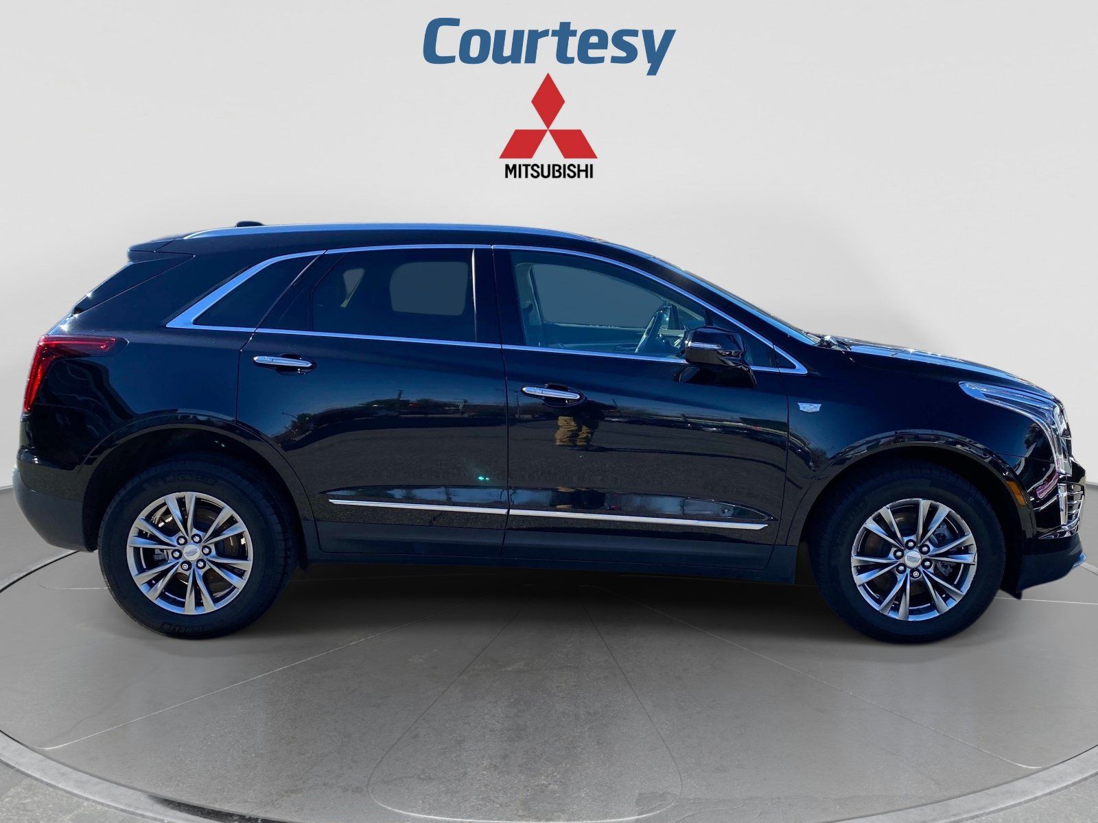 Used 2021 Cadillac XT5 Premium Luxury AWD/4WD image 7