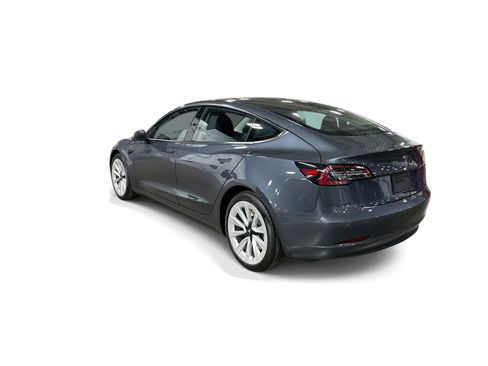 Certified 2023 Tesla Model 3 Standard Range RWD image 4