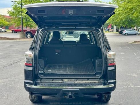 Used 2024 Toyota 4Runner Limited AWD/4WD image 17