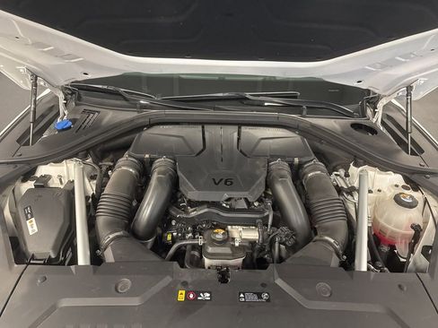 Used 2023 Genesis GV70 3.5T Sport w/ Sport Prestige Package image 15