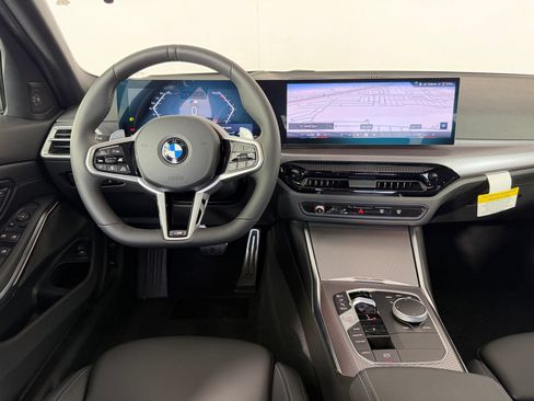 Used 2026 BMW 330i xDrive Sedan w/ M Sport Package AWD/4WD image 33