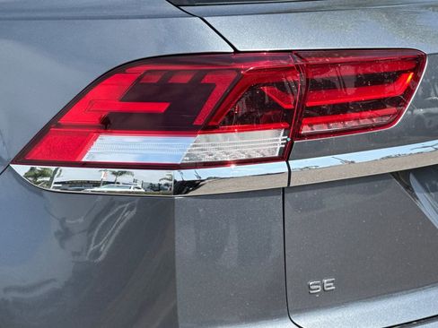 Used 2021 Volkswagen Atlas Cross Sport SEL image 27