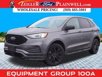 Used 2022 Ford Edge SE w/ Black Appearance Package