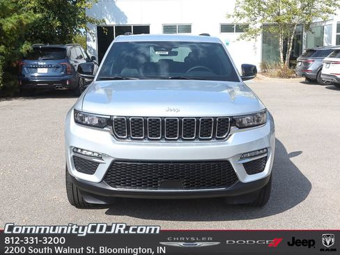 New 2025 Jeep Grand Cherokee Limited AWD/4WD image 9