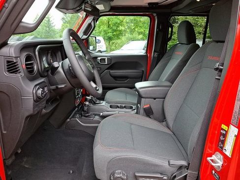 Used 2026 Jeep Gladiator Rubicon AWD/4WD image 14