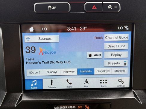 Used 2017 Ford F150 Lariat w/ Equipment Group 502A Luxury AWD/4WD image 15