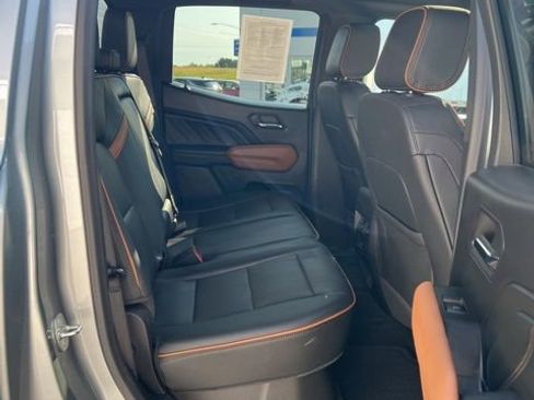 Used 2023 GMC Canyon AT4 w/ AT4 Premium Package image 7