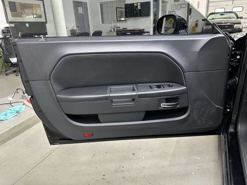 Used 2012 Dodge Challenger R/T image 10